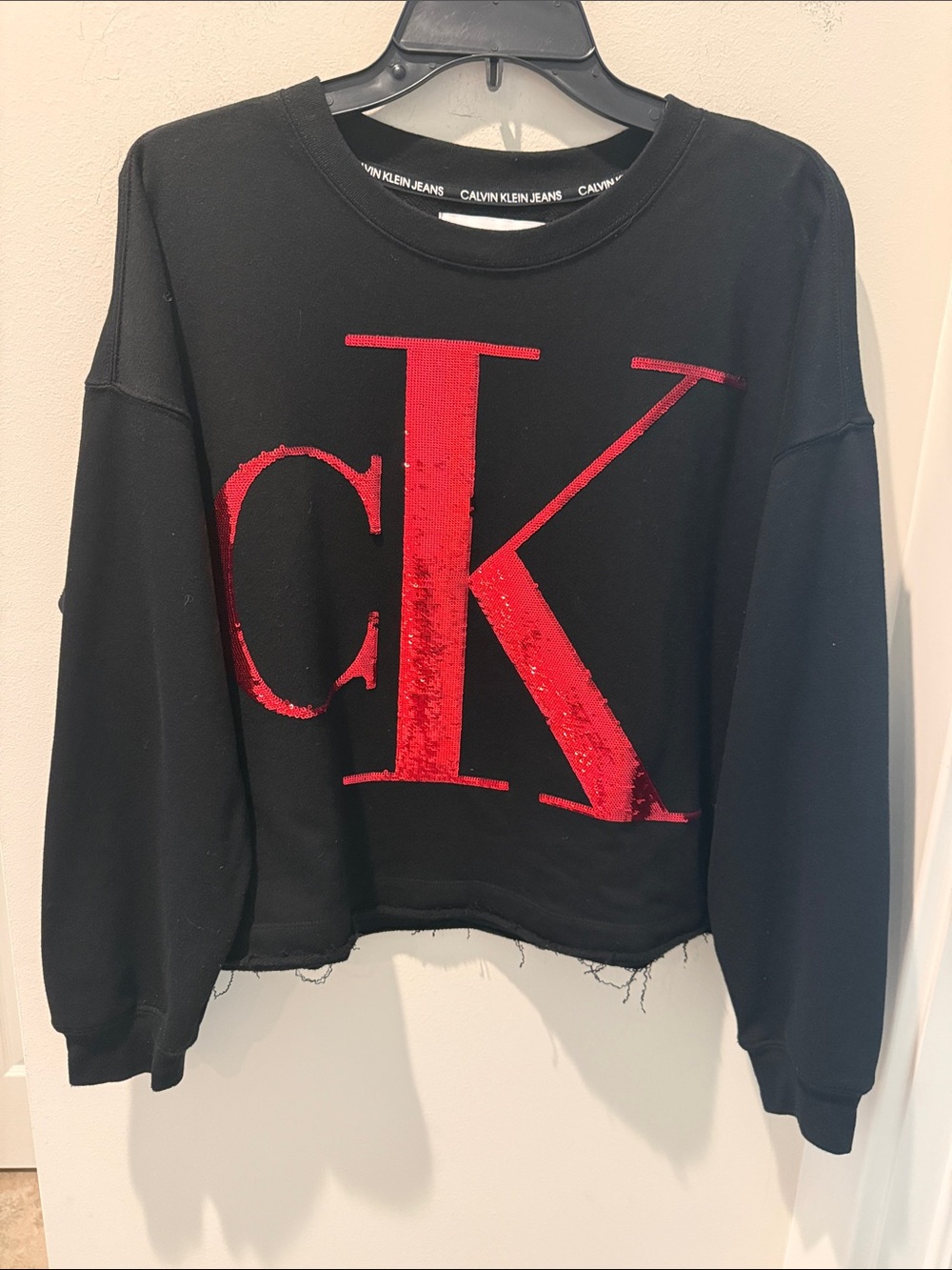 Calvin Klein Jeans Black Sweatshirt with Red Sequins CK Graphic cropped Size L